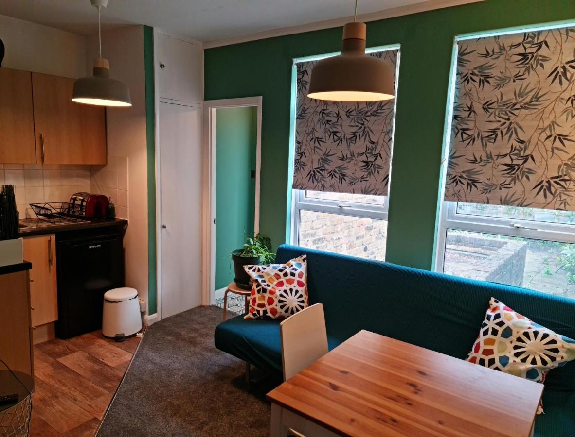 Elegant 1-Bedroom Apartment In Camden Town London Exterior foto